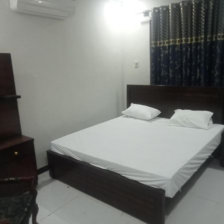 Ryazm Guest House Rawalpindi Exterior photo